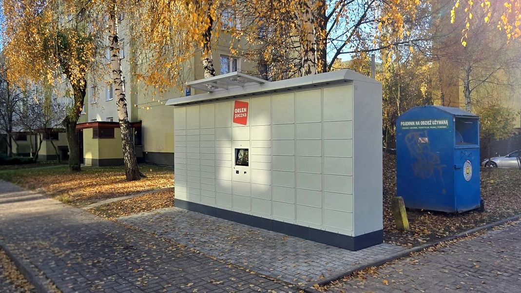 Realizacja automatu paczkowego – przygotowanie terenu i montaż